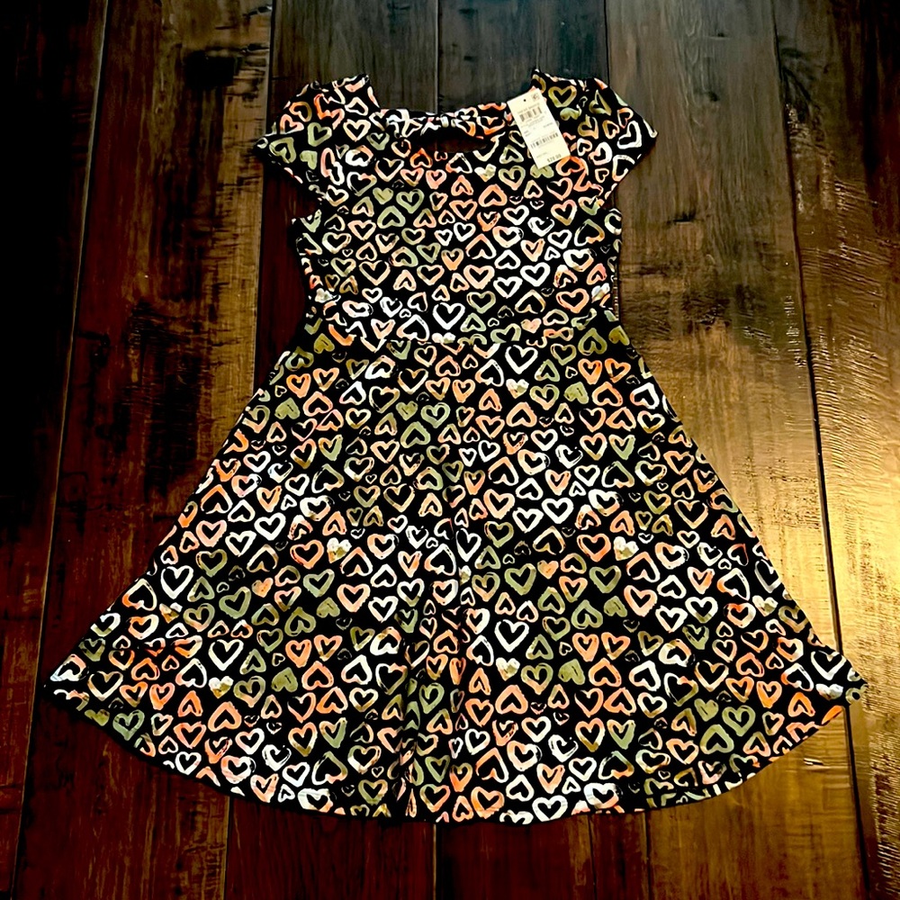 Cute little casual dress, brand new!